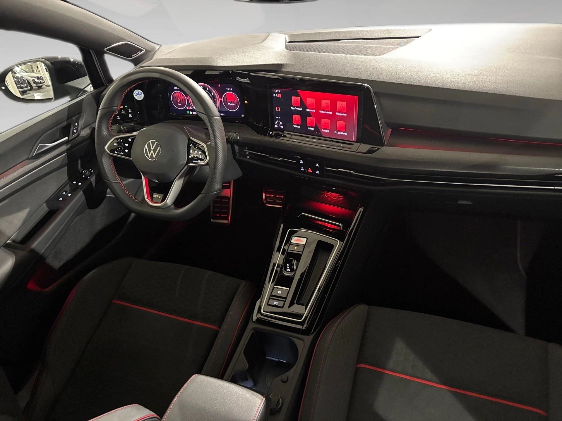 Volkswagen-Golf-image-5