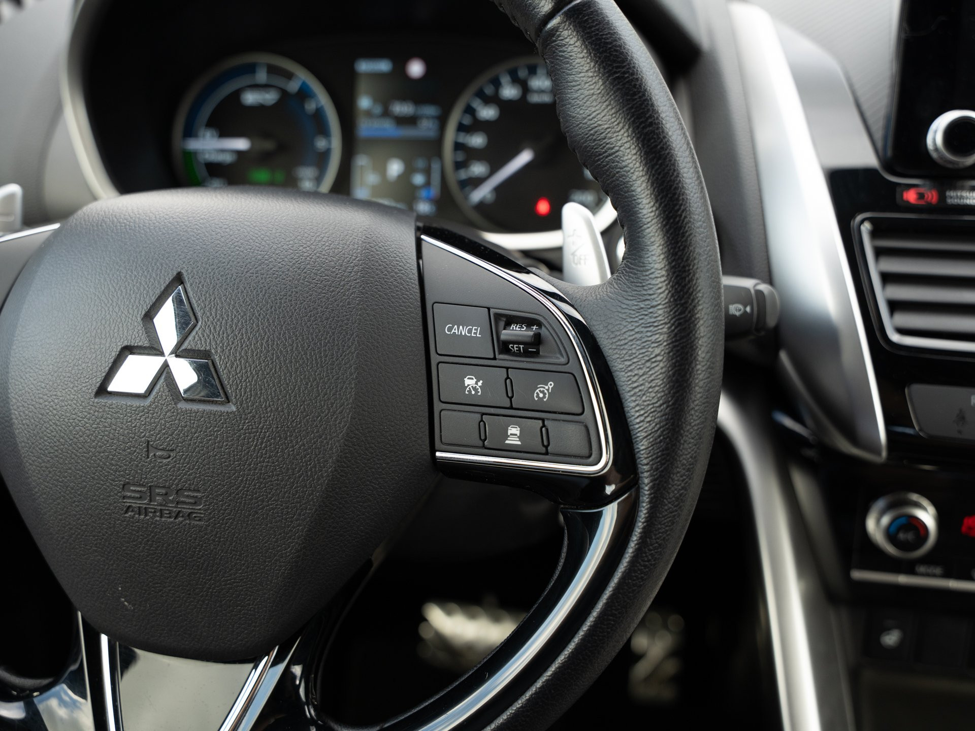 Mitsubishi-Eclipse Cross-image-21