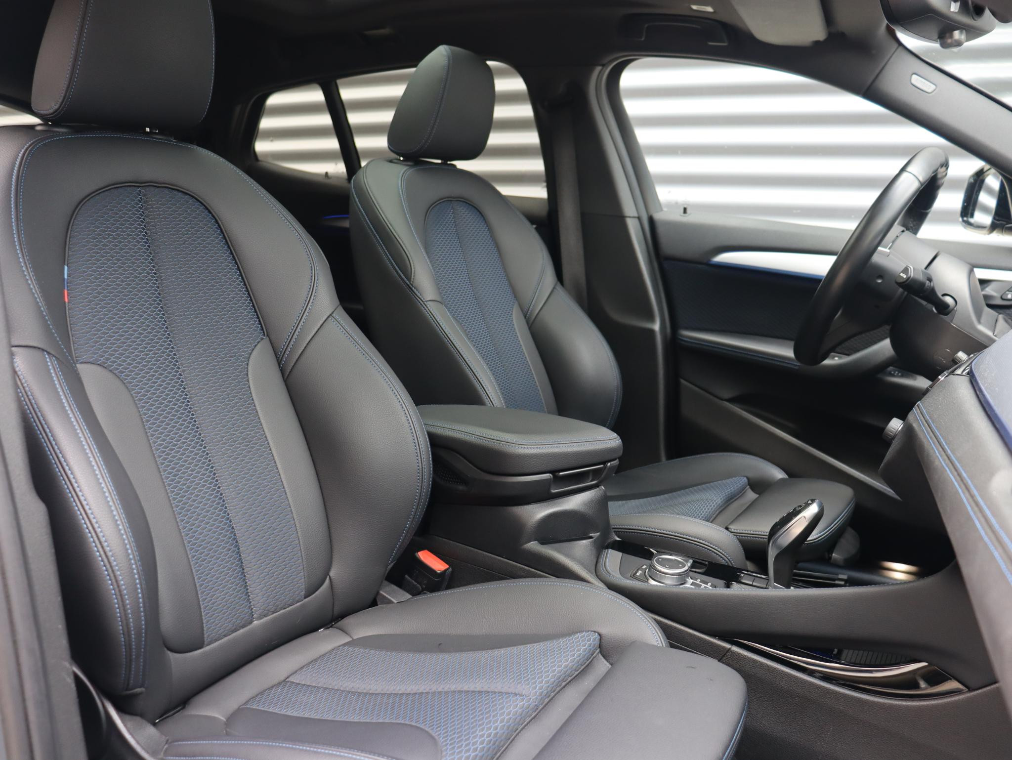 Hoofdafbeelding BMW X2