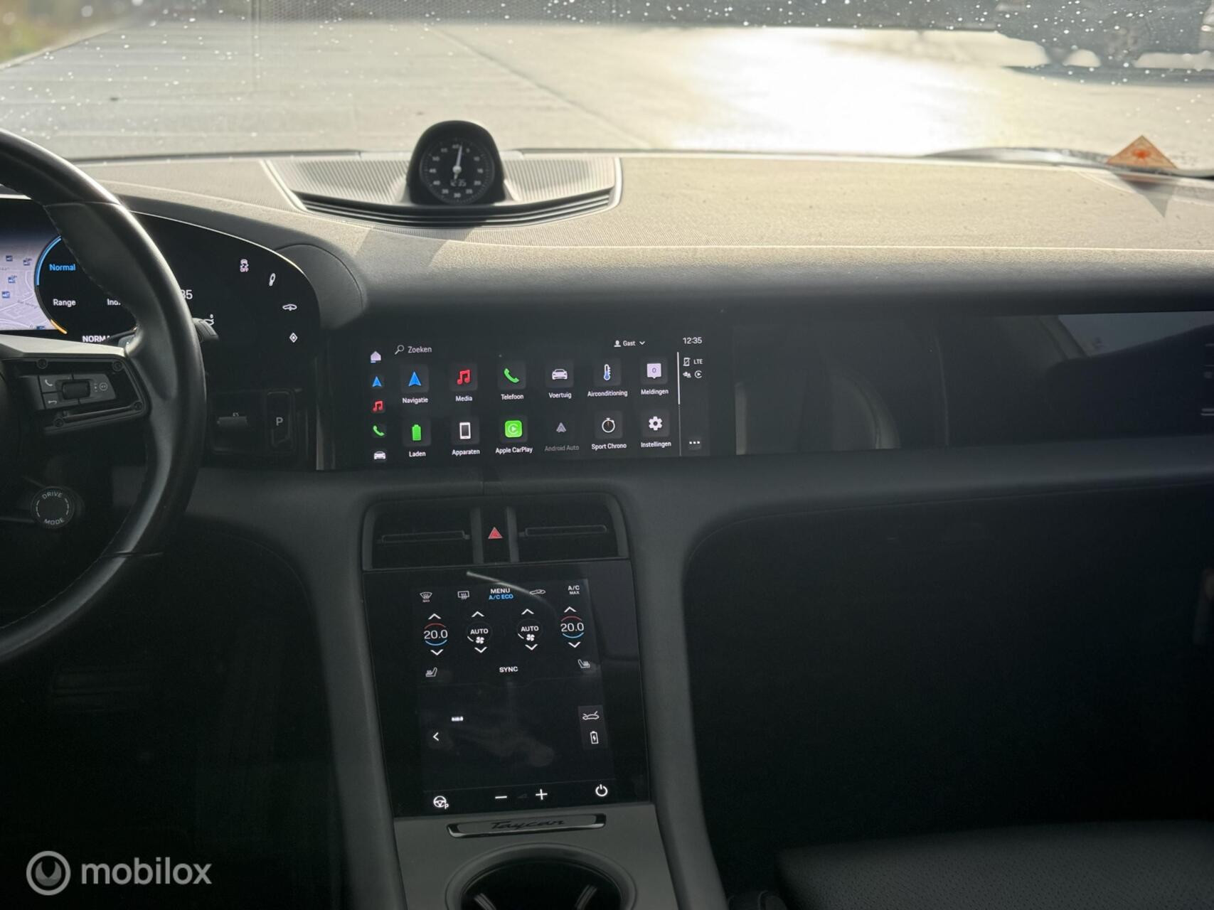 Hoofdafbeelding Porsche Taycan