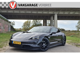 Hoofdafbeelding Porsche Taycan Porsche Taycan 4S | Warmtepomp | 93,4 kWh Accu | Navigatie/Android/Apple Carplay | LM Velgen 21" | Panoramadak | Rondomzichtcamera | Stoelen Voor Verwarmd/Geventileerd/Massage |