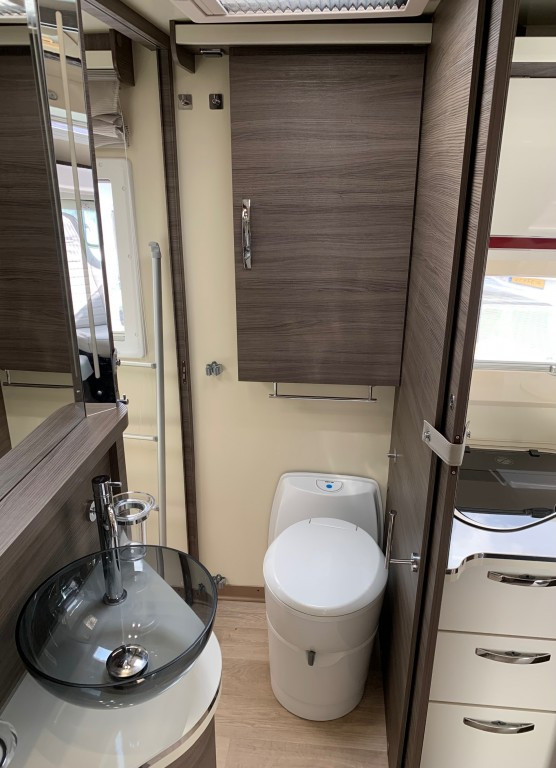 Hoofdafbeelding McLouis Carat 480g Queensbed Hefbed