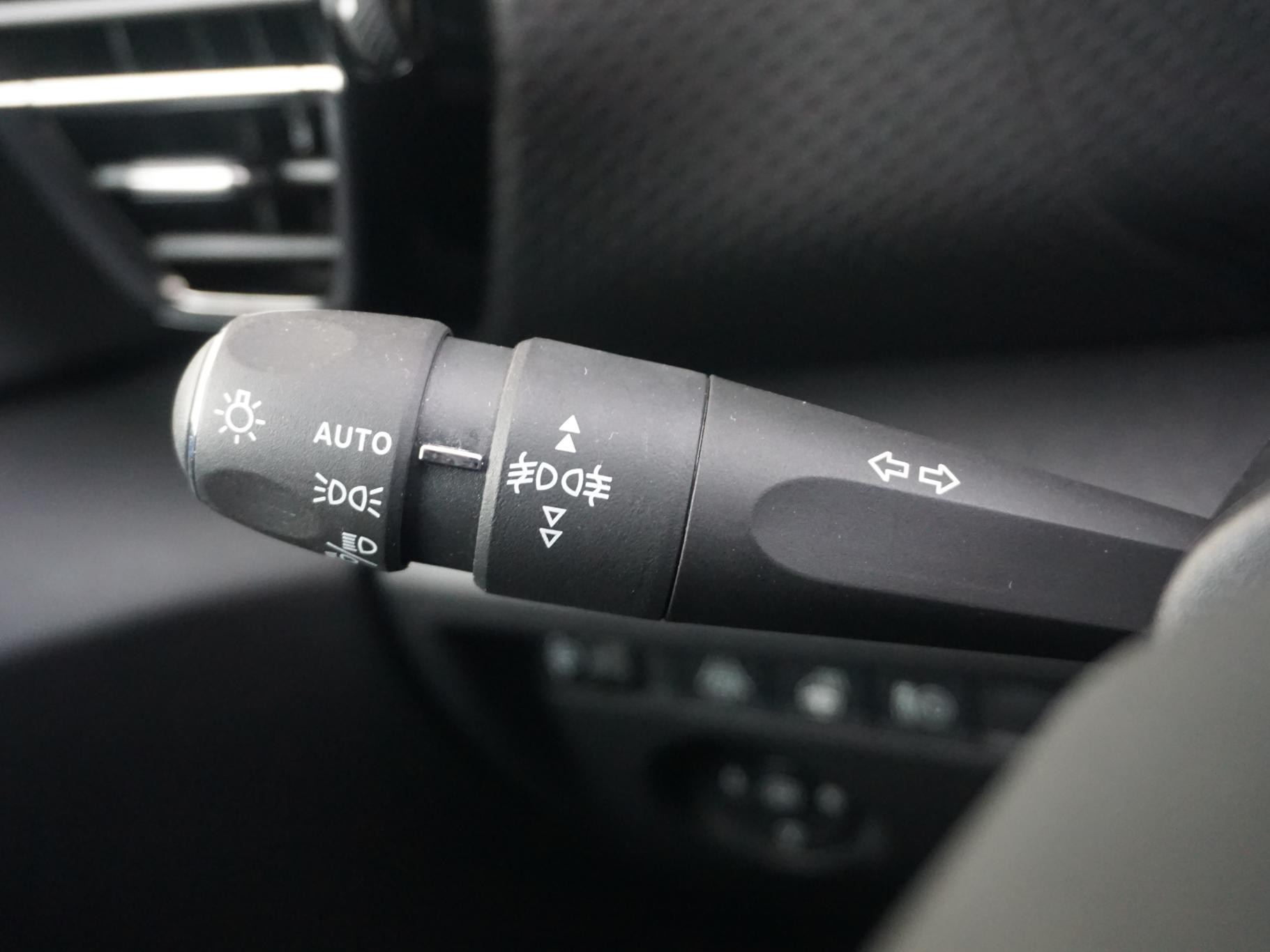 Hoofdafbeelding Citroën ë-C4