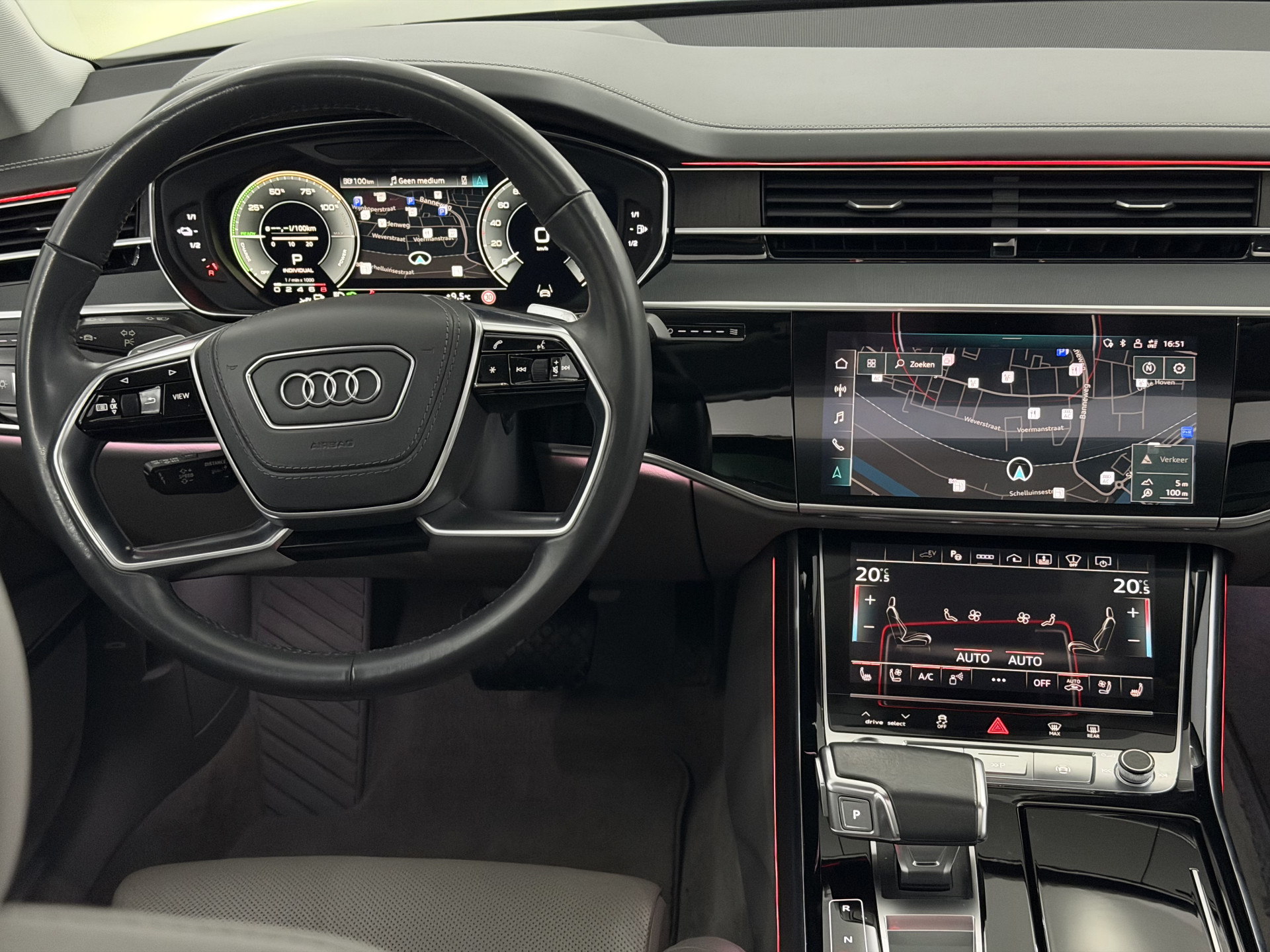 Hoofdafbeelding Audi A8