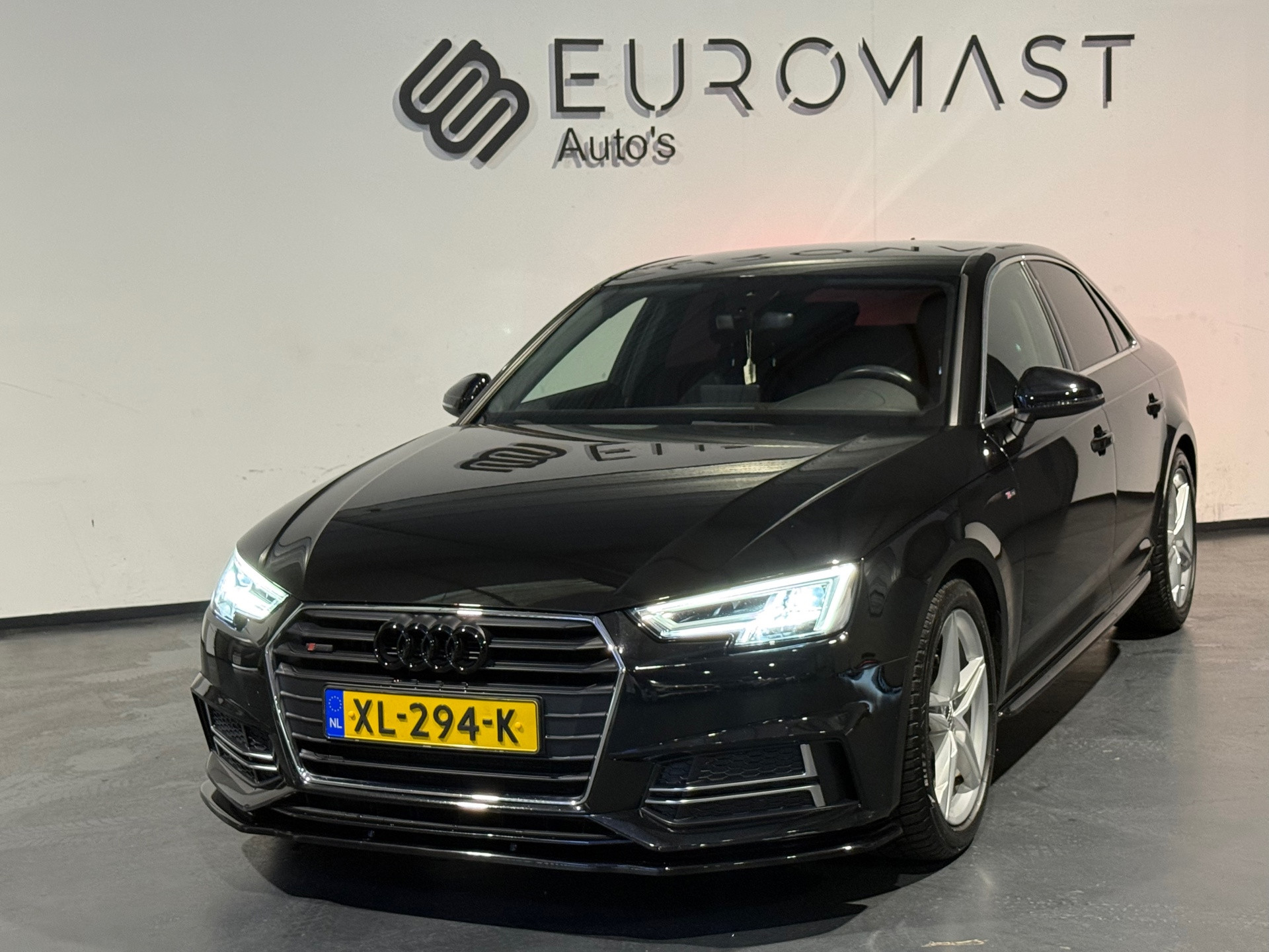 Hoofdafbeelding Audi A4