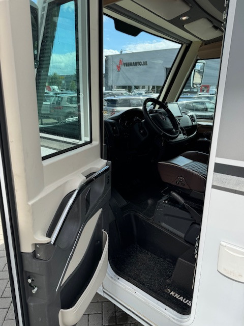 Hoofdafbeelding Knaus R03