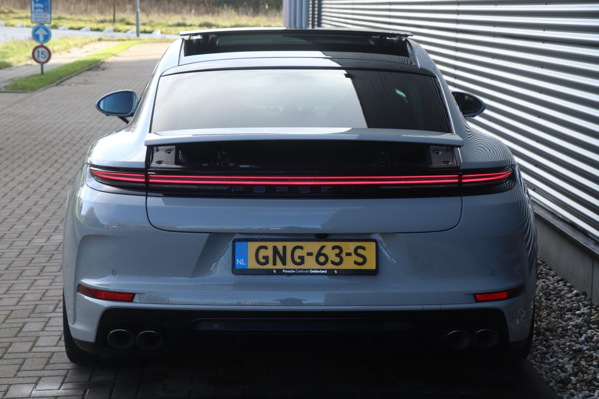 Hoofdafbeelding Porsche Panamera