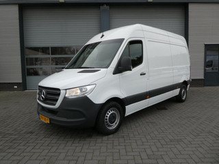 Mercedes-Benz Sprinter 215 CDI L2H2 airco, navigatie ,trekhaak ,3 zits