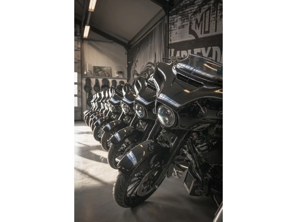 Hoofdafbeelding Harley-Davidson Harley-davidson Inkoop! Veilig En Vertro