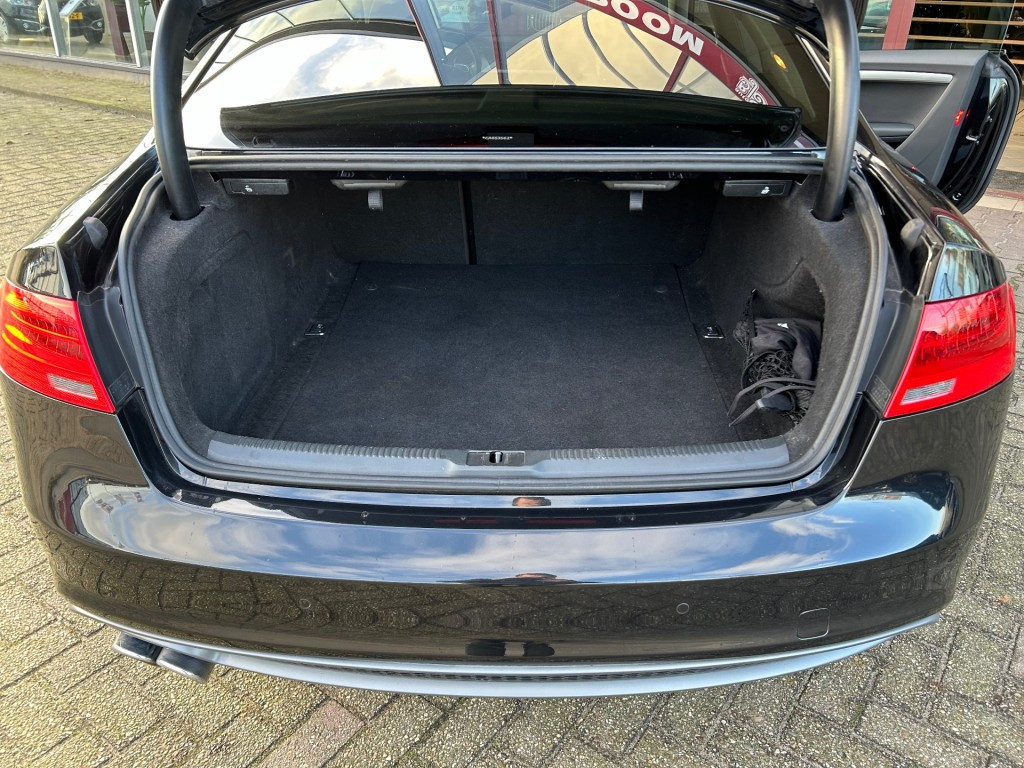 Hoofdafbeelding Audi Coupé