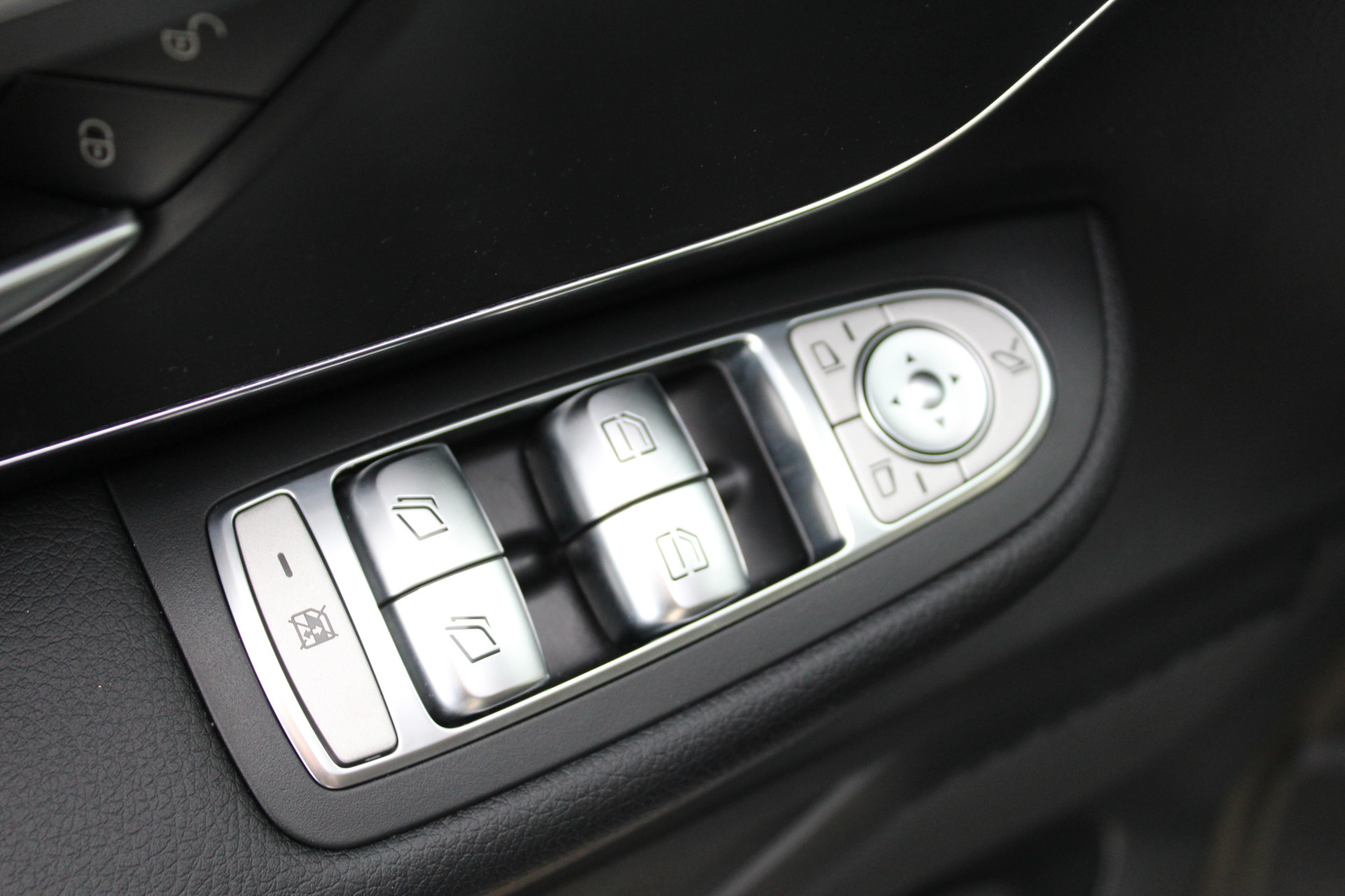 Hoofdafbeelding Mercedes-Benz Marco Polo