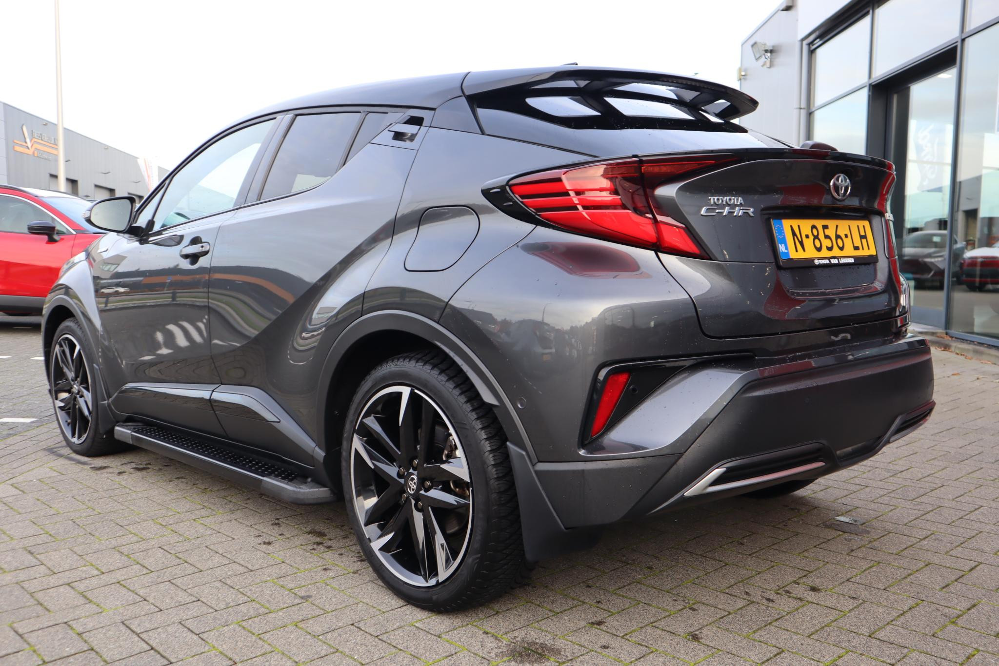 Hoofdafbeelding Toyota C-HR