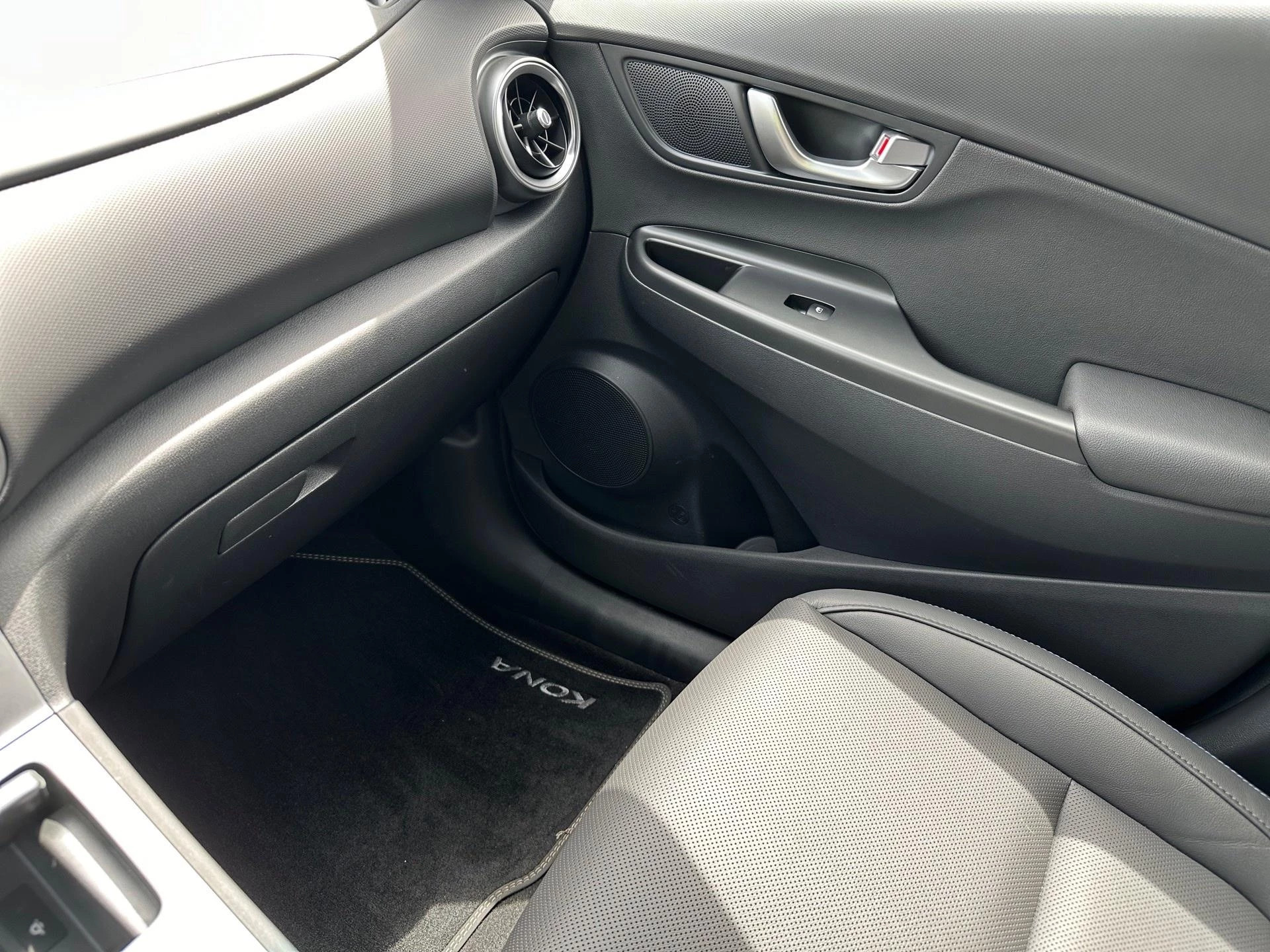 Hyundai-Kona-image-15