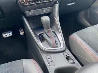 Toyota Yaris Toyota Yaris 1.5 Hybrid GR Sport | ACC | Camera | Lane assist | Winterpakket - afbeelding nr 21