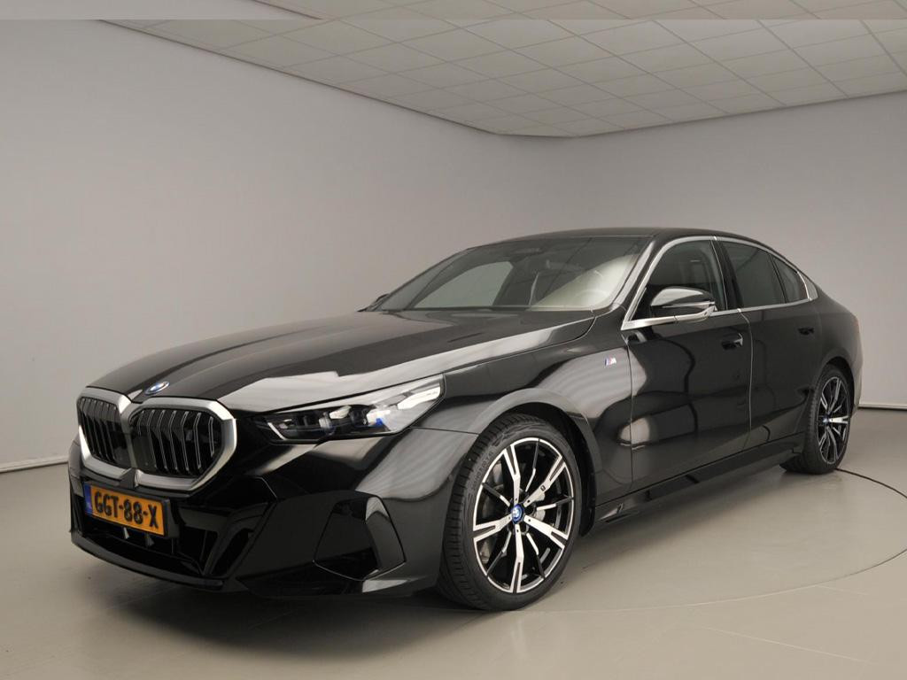 Hoofdafbeelding BMW i5