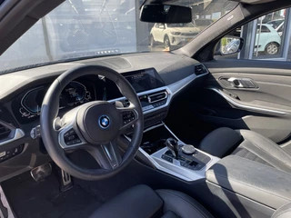 BMW 3 Serie BMW 3 Serie Touring 320e Business Edition Plus | Leder | Stoelverw. | PDC - afbeelding nr 5