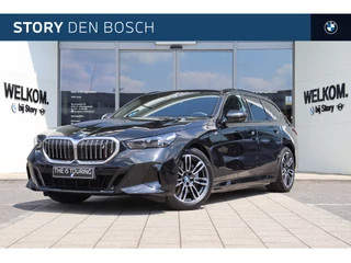 Hoofdafbeelding BMW i5 BMW i5 eDrive40 M Sport / Adaptieve LED / Parking Assistant / M Sportonderstel / Stoelverwarming / Driving Assistant Plus