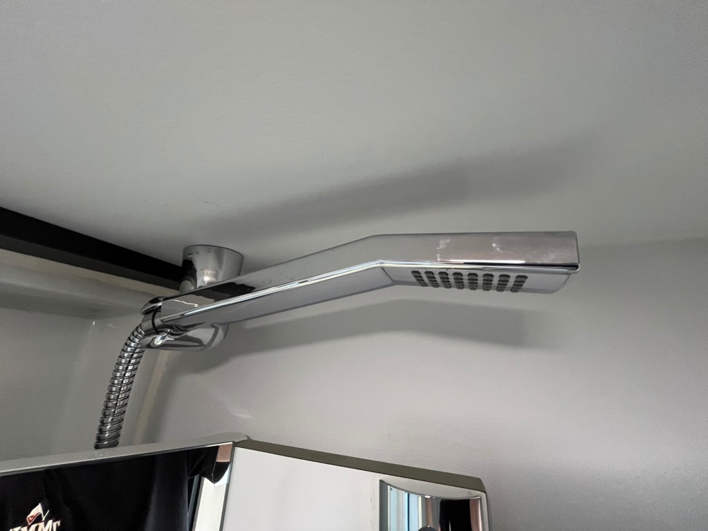 Hoofdafbeelding Adria Twin 640 Slb Plus Enkele Bedden 2x Airco