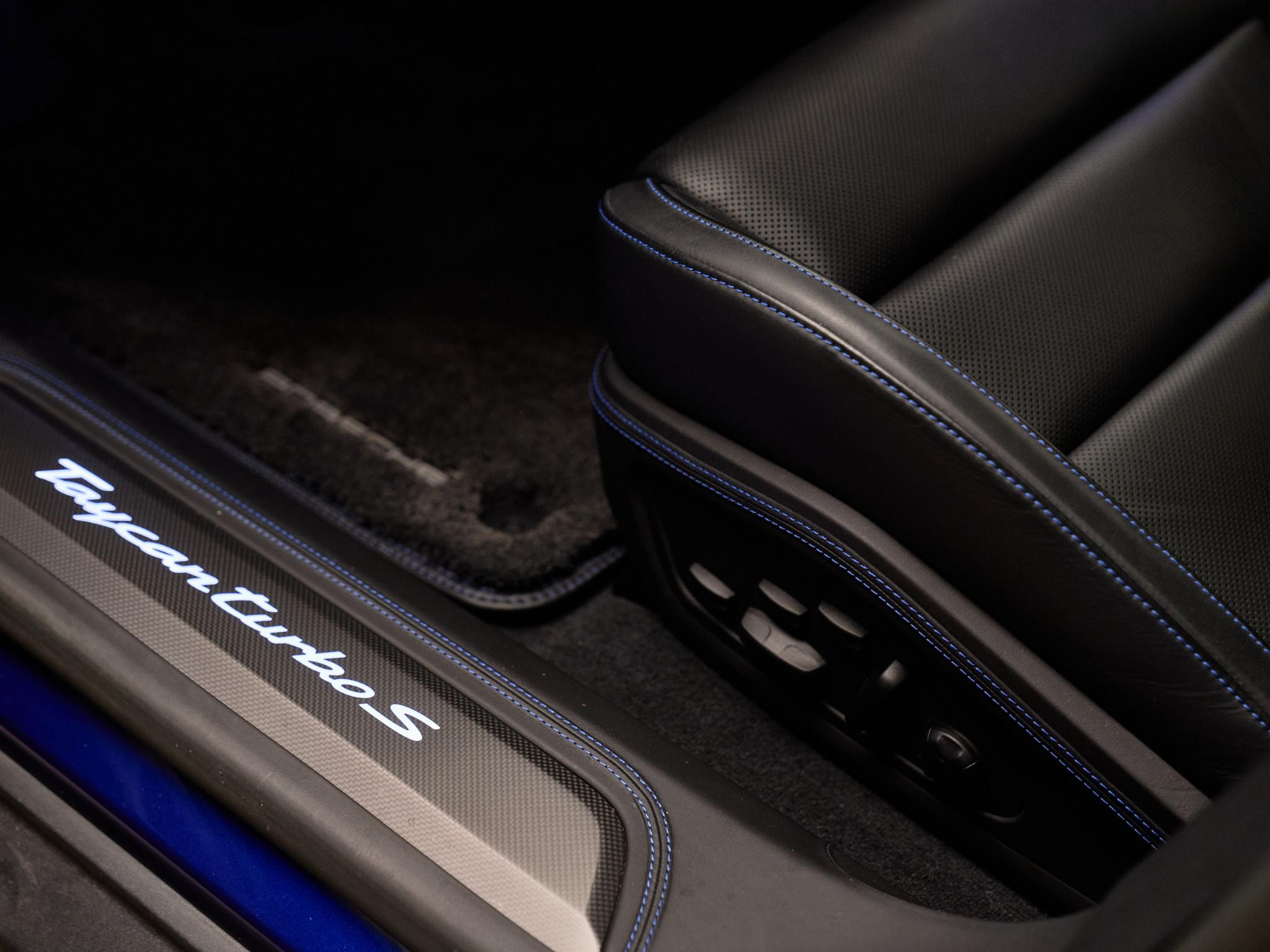 Hoofdafbeelding Porsche Taycan