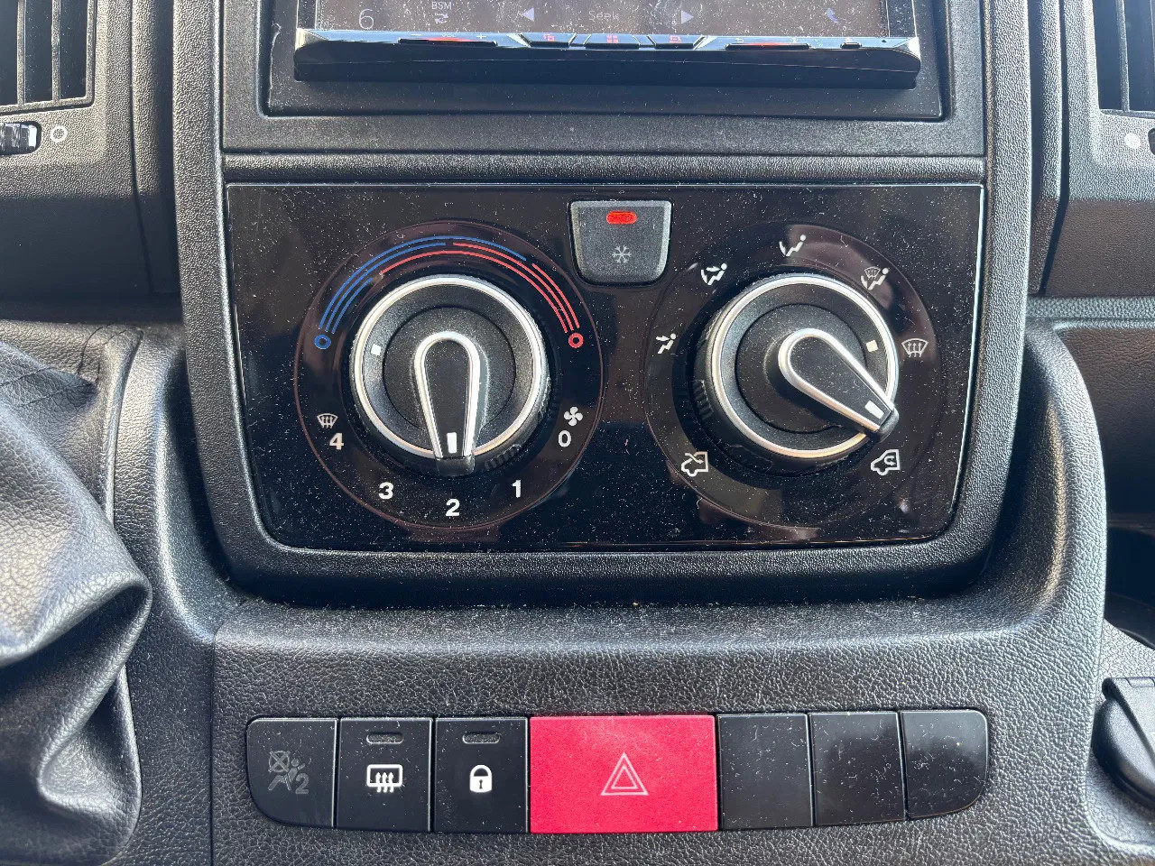 Hoofdafbeelding Bürstner BT7342 30 EDITION IXEO TIME IT734 Camper