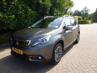Peugeot 2008 1.2 110 pk Pure Tech Blue Lion CRUISE NAVI ESP PDC AIRCO
