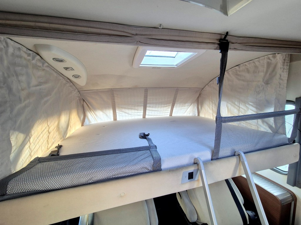 Hoofdafbeelding Bürstner Aviano I684 Zeer Complete Camper