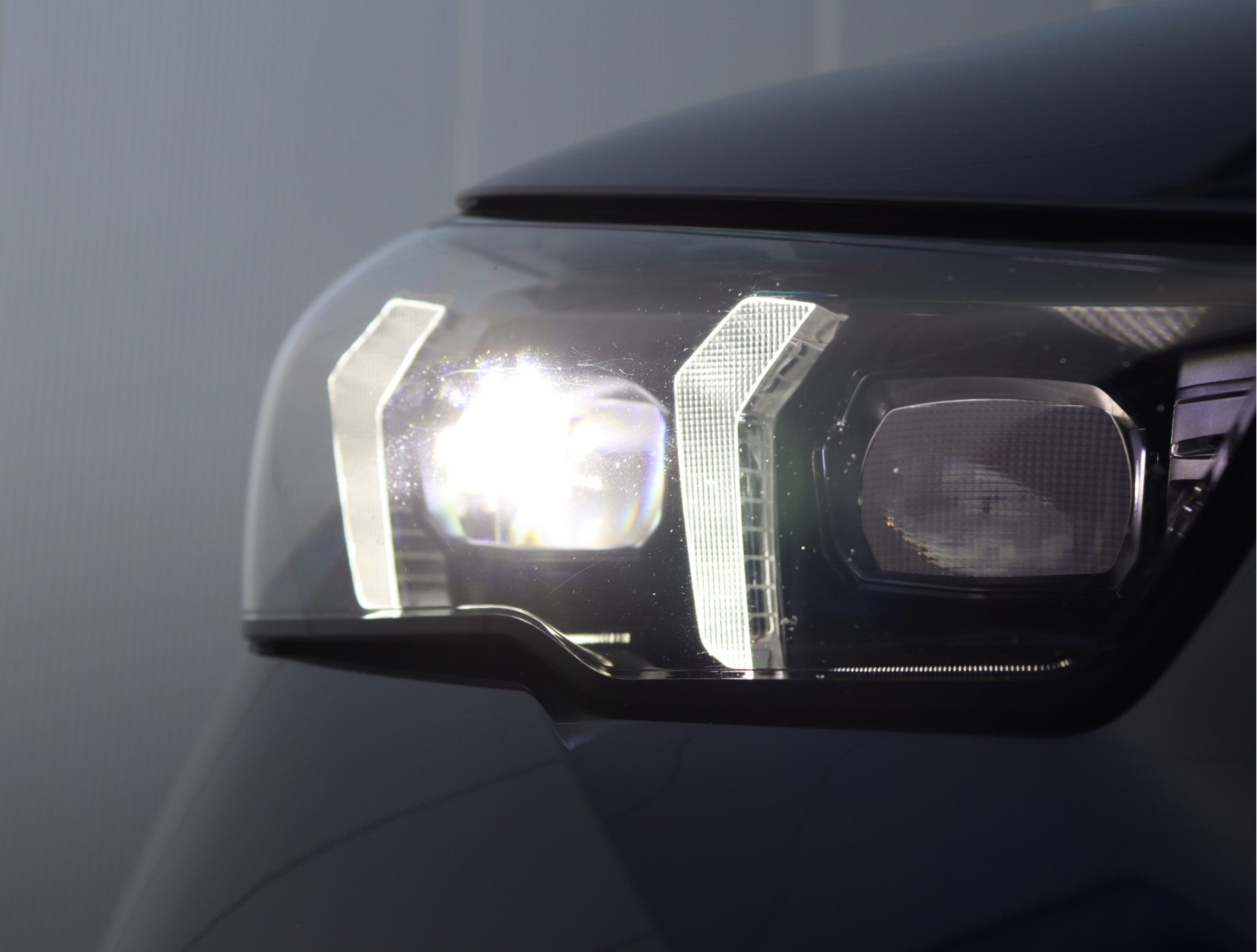 Hoofdafbeelding BMW i5