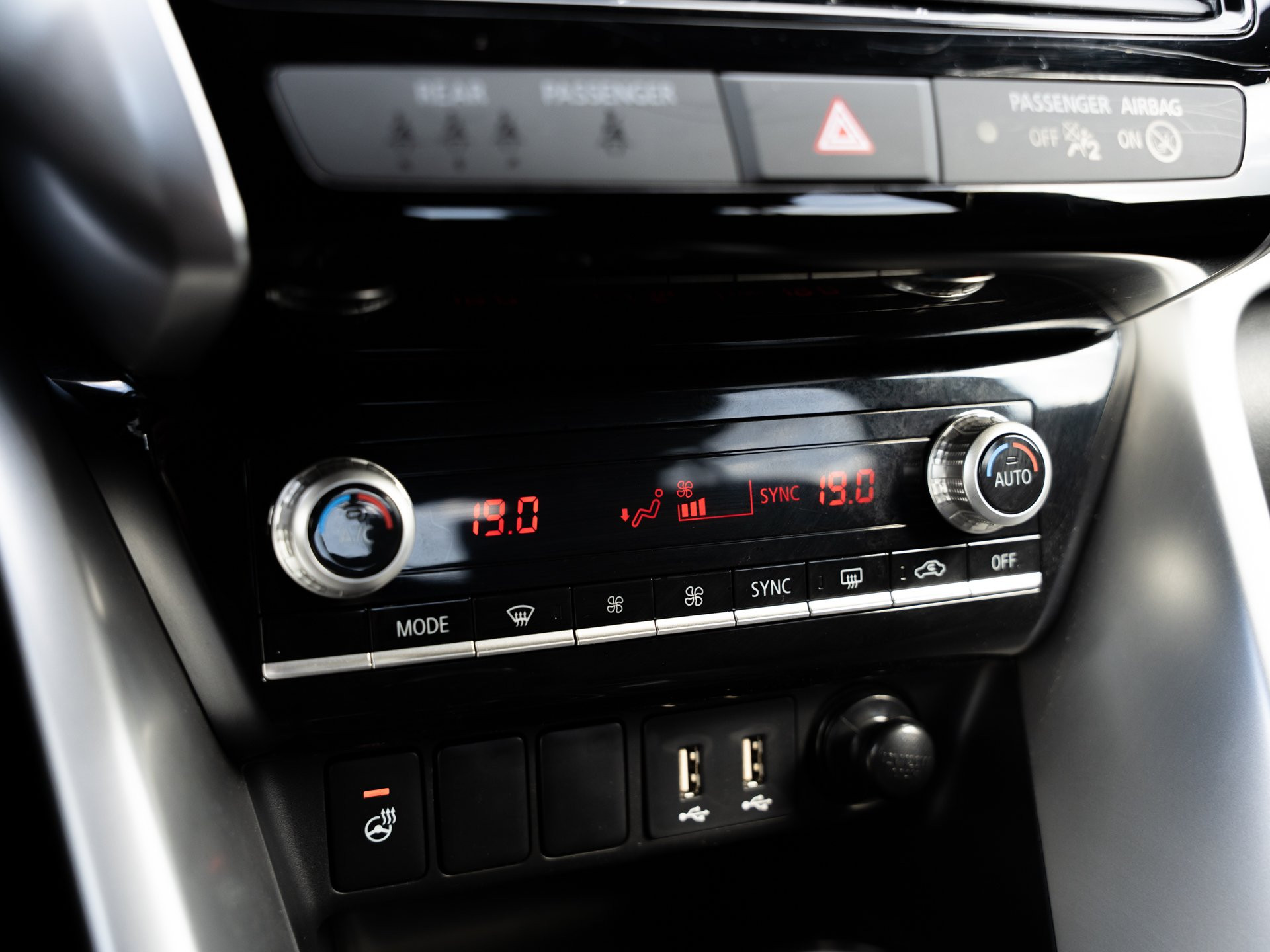 Mitsubishi-Eclipse Cross-image-16