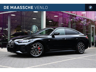 BMW i4 eDrive40 M Sport / Achteruitrijcamera / Adaptieve LED / Active Cruise Control / Live Cockpit Plus / Comfort Access / Stoelverwarming