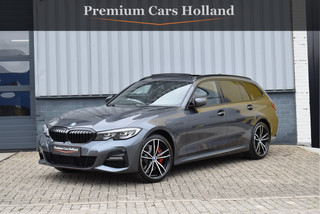 BMW 3 Serie Touring 330e xDrive M-Sport 292 Pk Pano Navi Live Shadow Line Vol Leder 19 Inch