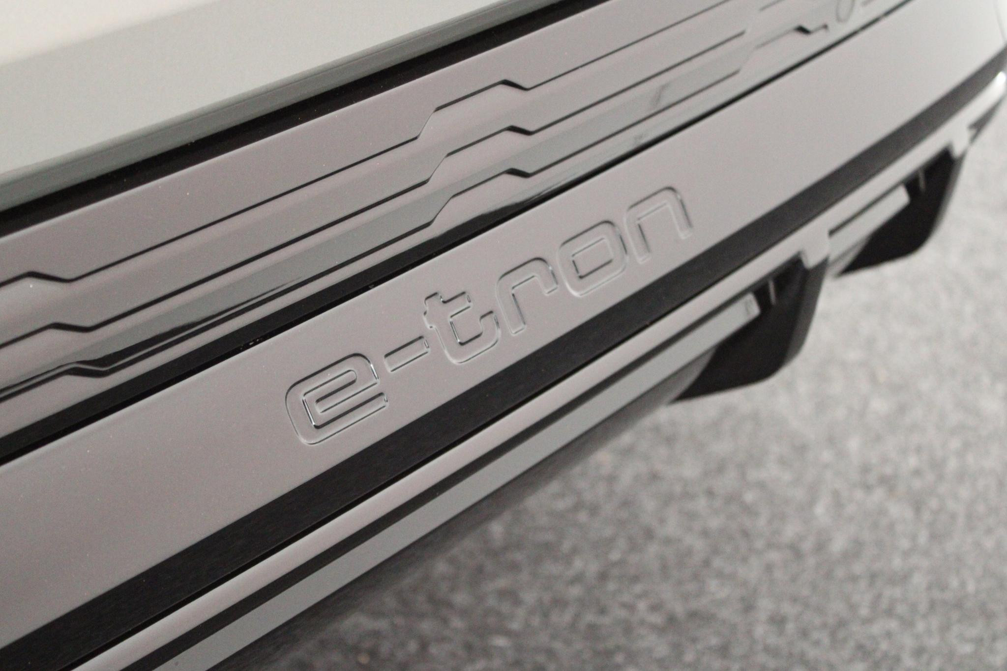 Hoofdafbeelding Audi Q8 Sportback e-tron