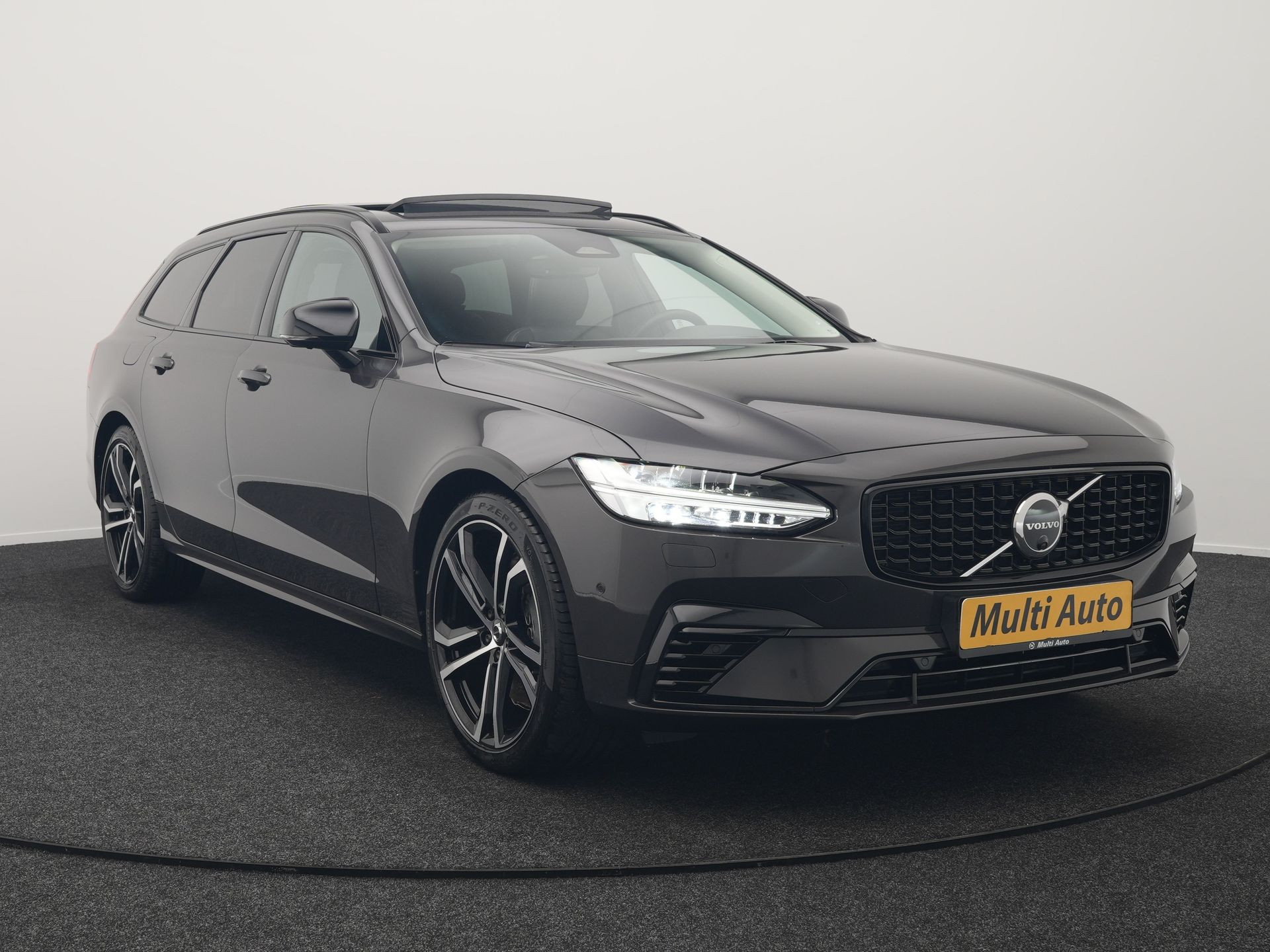 Hoofdafbeelding Volvo V90