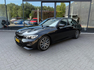 BMW 3 Serie 320i M-Sport,1e Eig,Half Leer,LED,Carplay,Dealer OH,Lane Ass.,