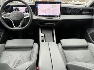 Volkswagen Passat Volkswagen Passat Variant 1.5 eTSI 150 pk Elegance Business Navigatie Panoramadak Trekhaak IQ Light Leder Elek Stoelen + Verwarming + Koeling + Massage 360 Camera Extra Getint Glas Vol Opties BTW Auto MHEV - afbeelding nr 9