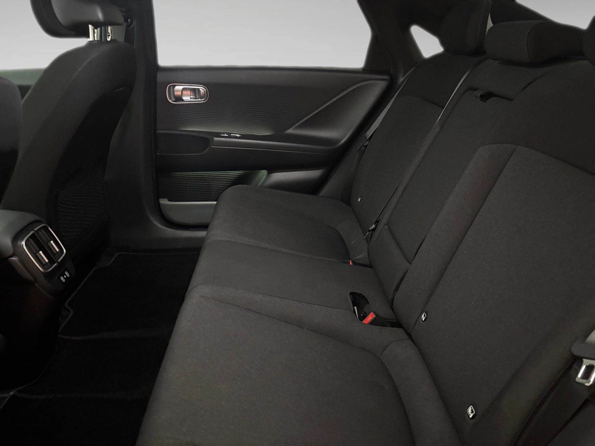 Hyundai-IONIQ 6-image-10