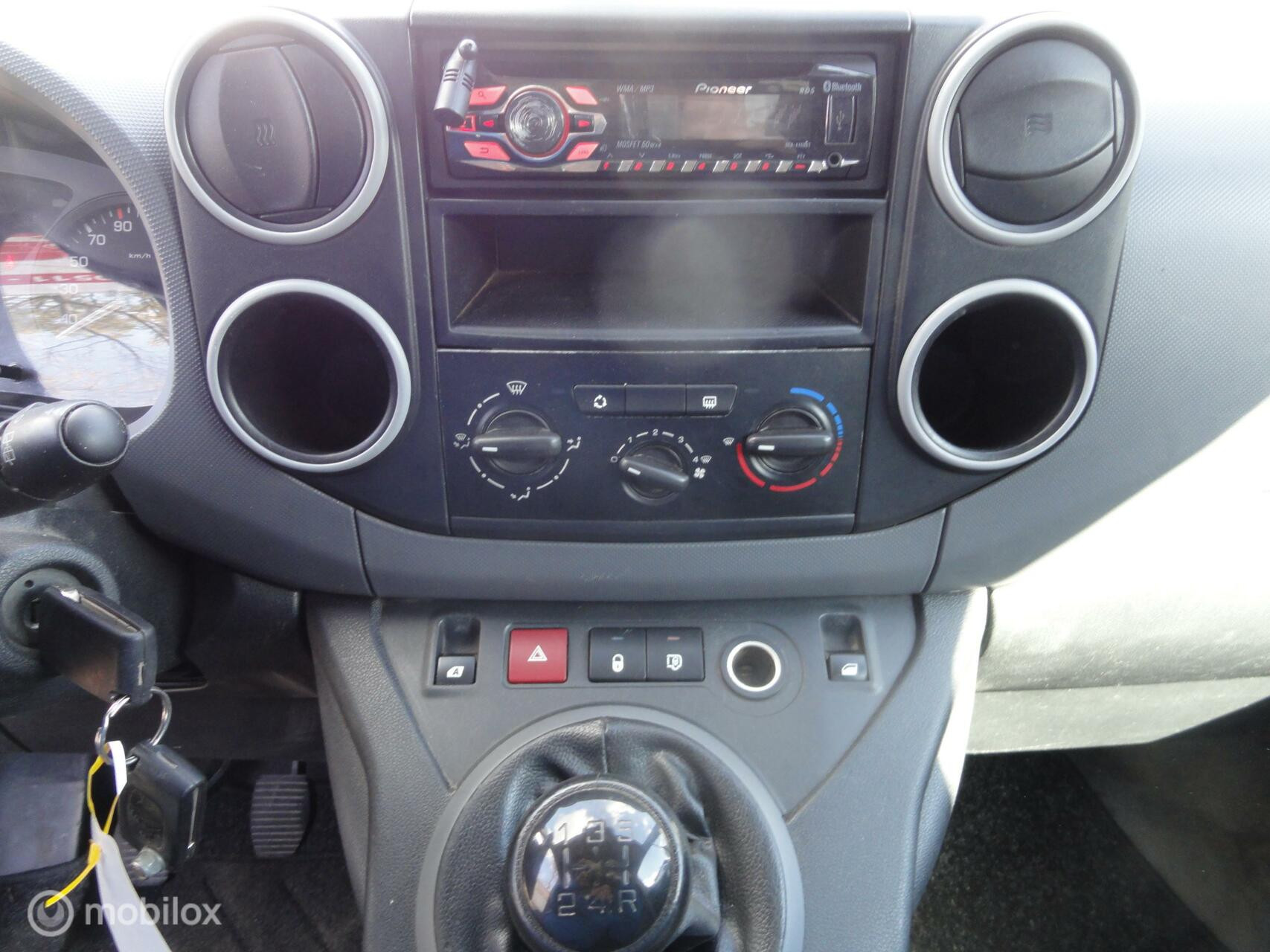 Hoofdafbeelding Peugeot Partner