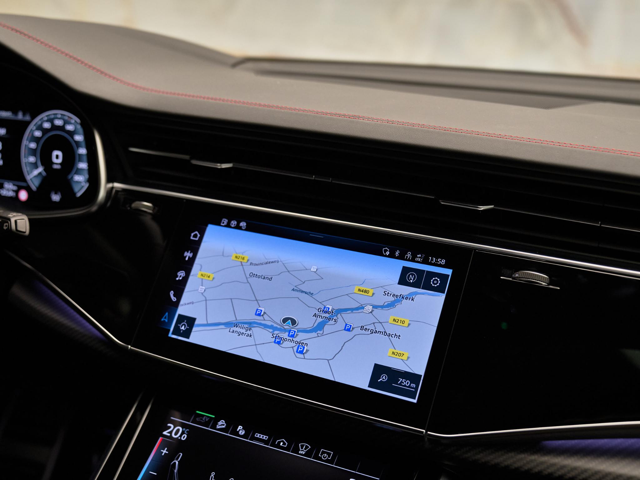 Hoofdafbeelding Audi Q8