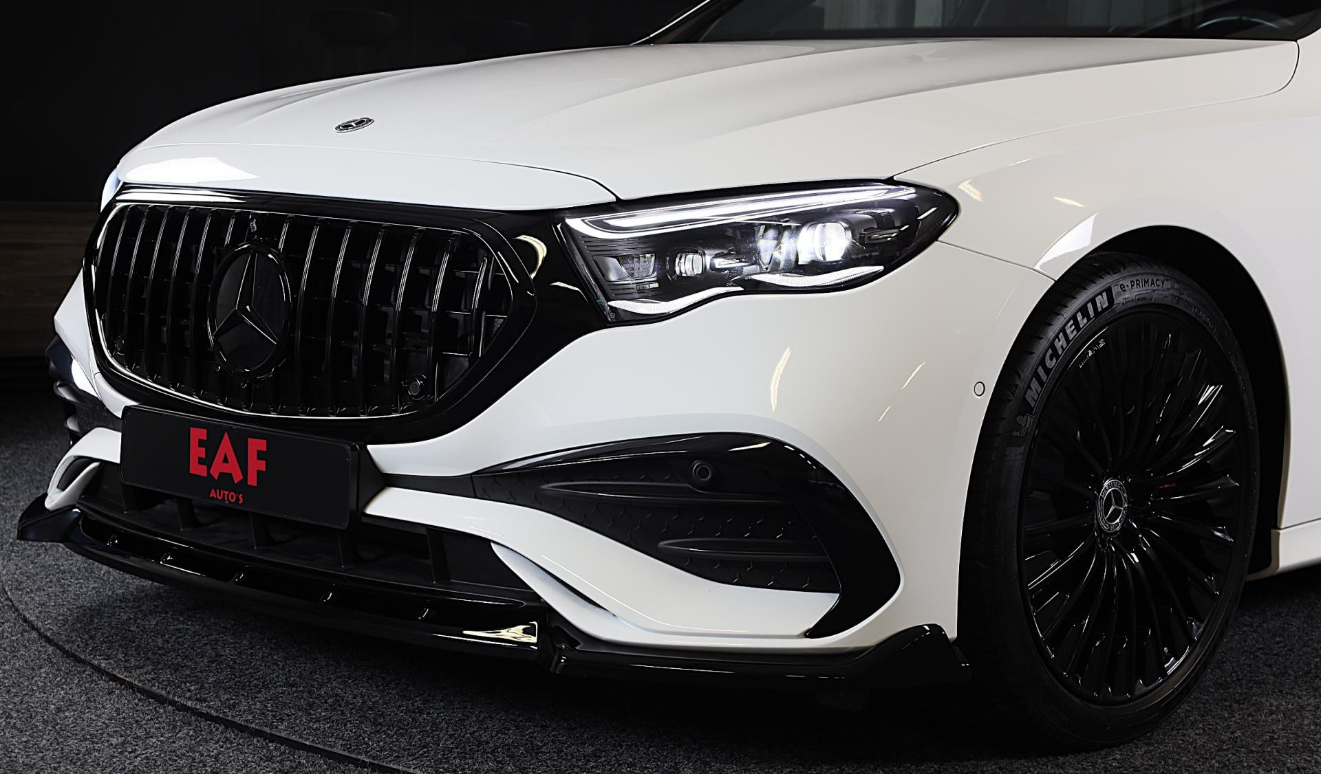 Hoofdafbeelding Mercedes-Benz E-Klasse