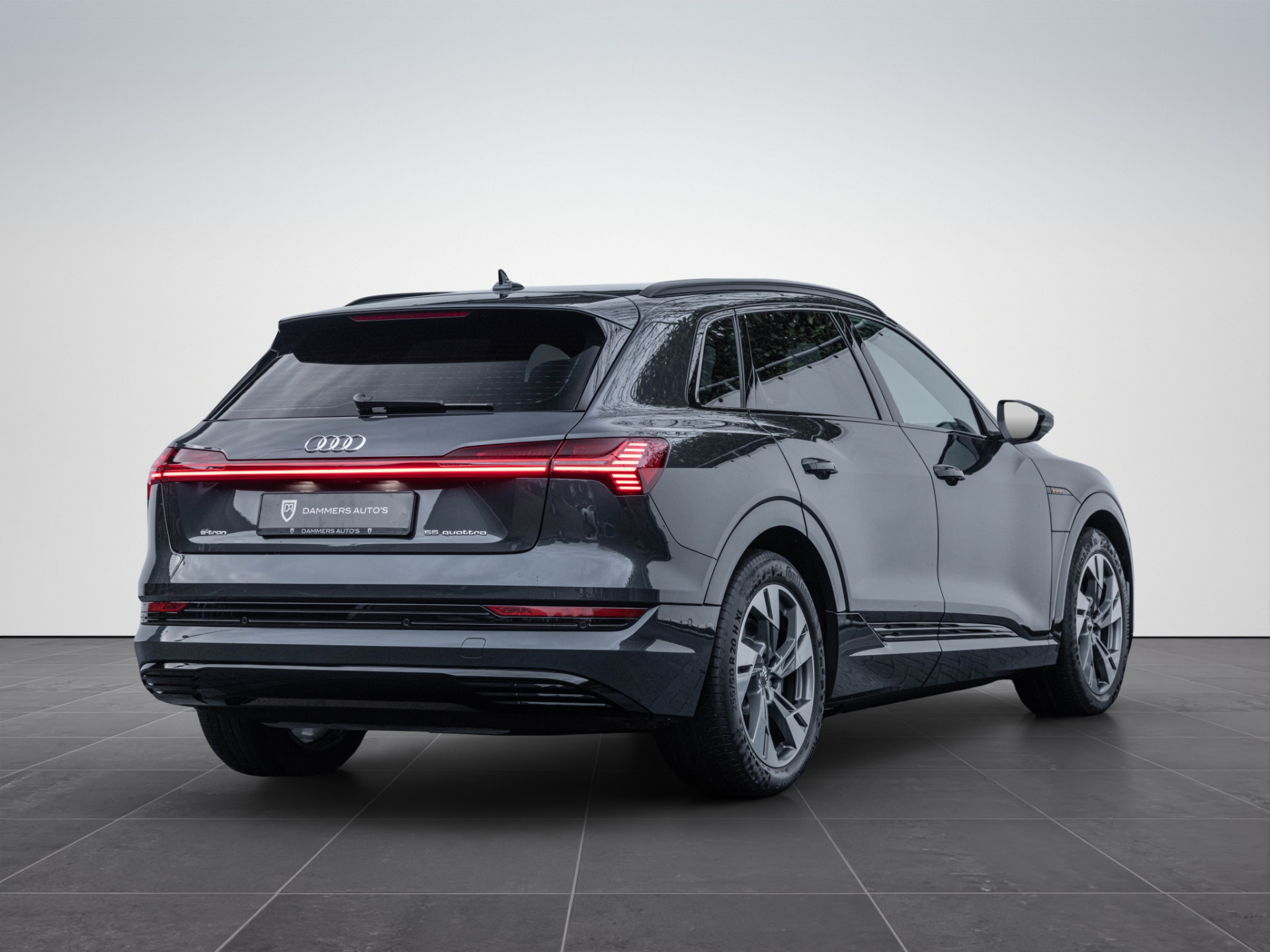 Hoofdafbeelding Audi e-tron