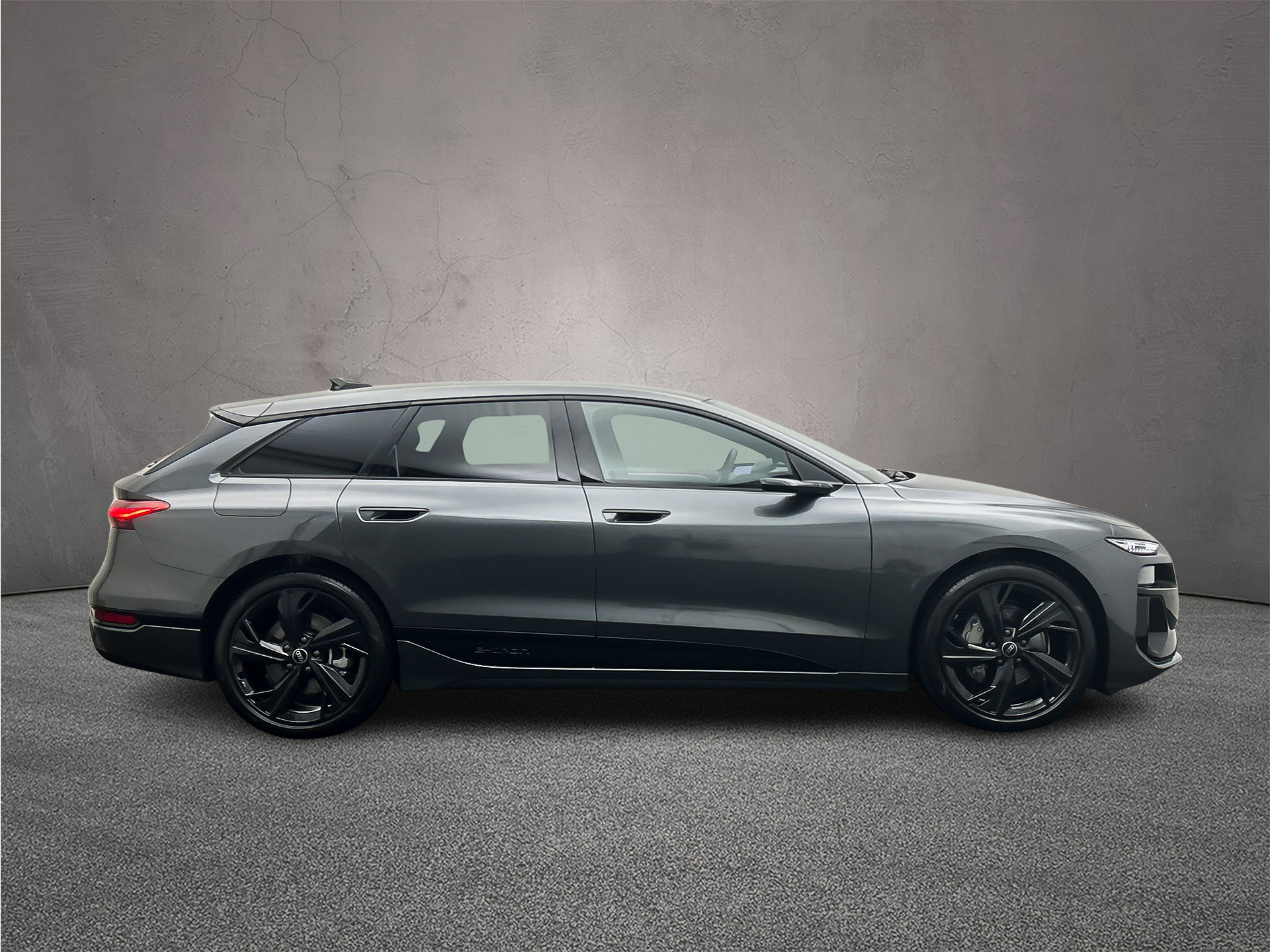 Hoofdafbeelding Audi A6 Avant e-tron