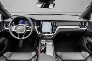 Volvo S60 Volvo S60 2.0 B4 R-Design Ultimate Dark ACC Schuifdak Camera 1e Eig - afbeelding nr 2