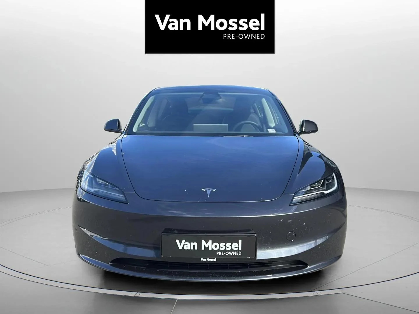 Tesla-Model 3-image-1