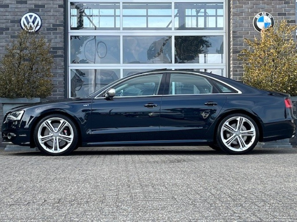 Hoofdafbeelding Audi S8