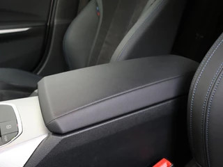 BMW 3 Serie BMW 3 Serie Touring 318i M-Sport | Headup | Cruise | LM18