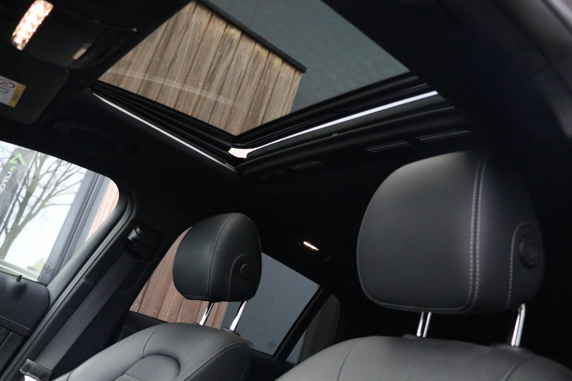 Hoofdafbeelding Mercedes-Benz EQC