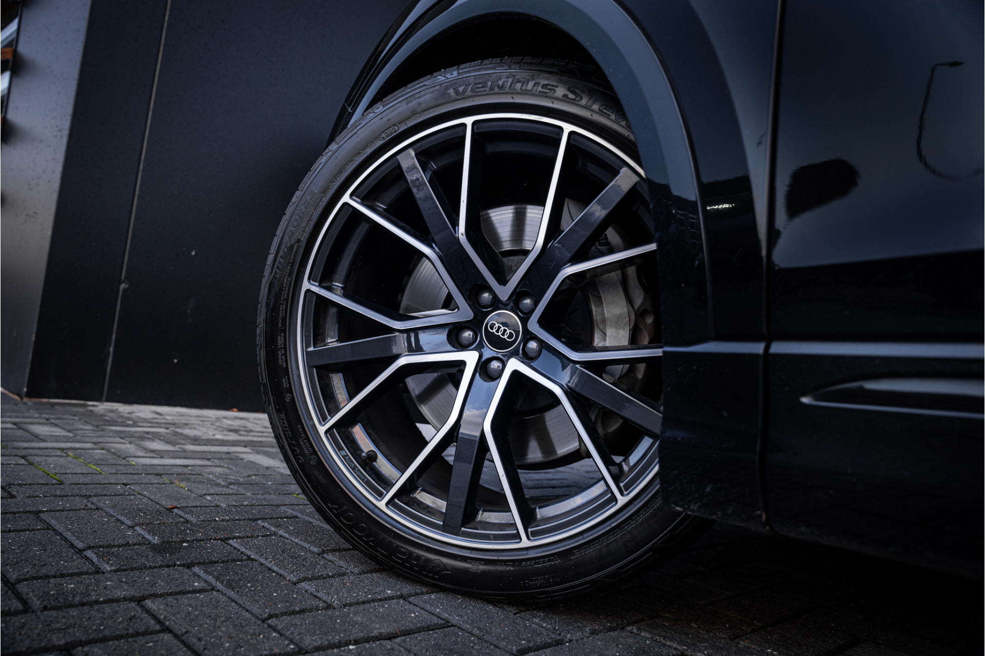 Hoofdafbeelding Audi Q8