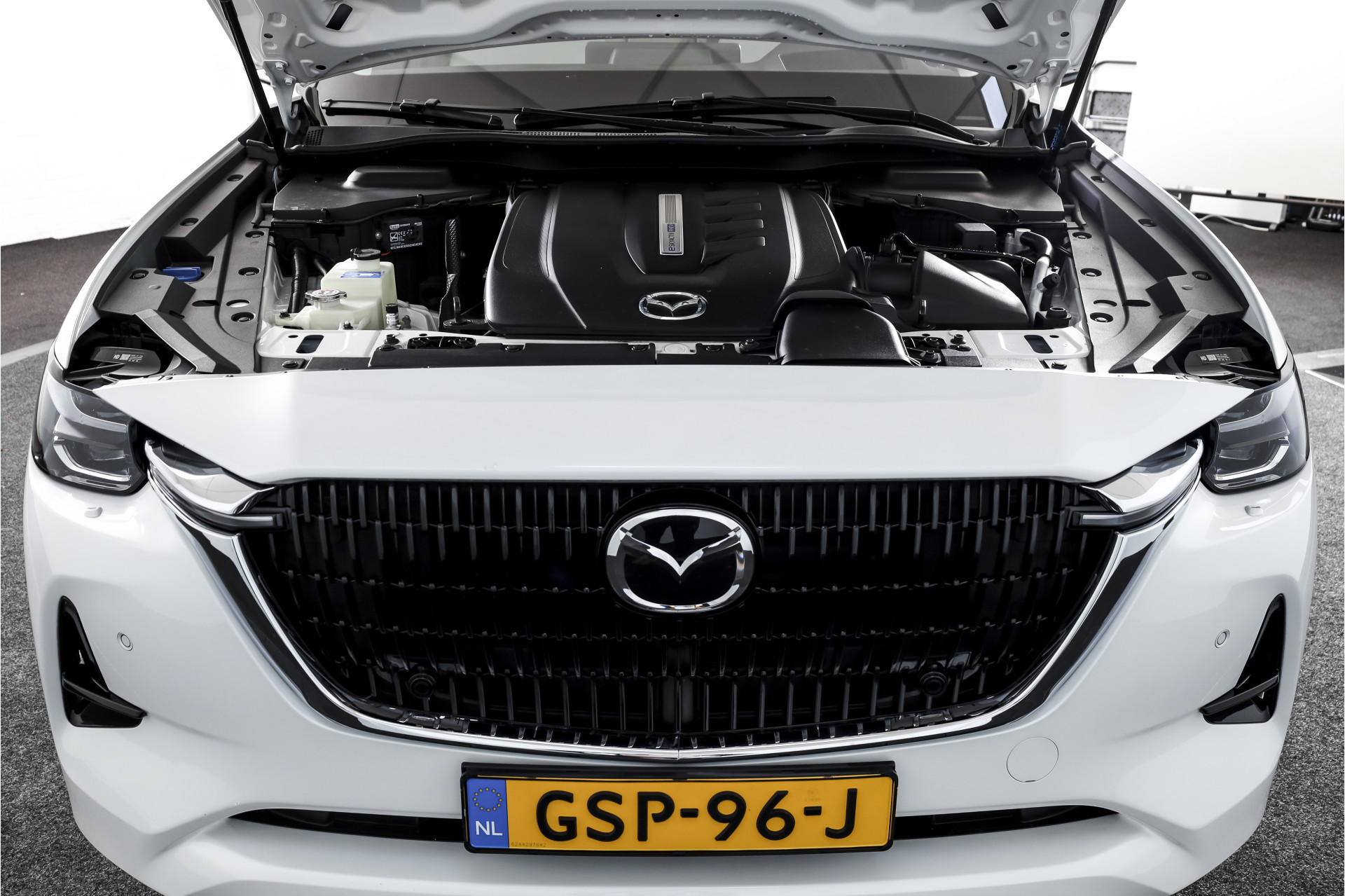 Hoofdafbeelding Mazda CX-60