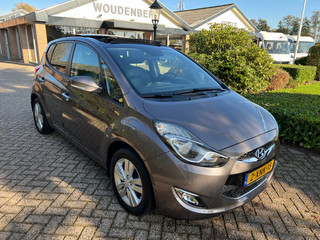 Hoofdafbeelding Hyundai ix20 Hyundai ix20 1.6i i-Catcher Panodak, Navi, Cam, Automaat, Leder