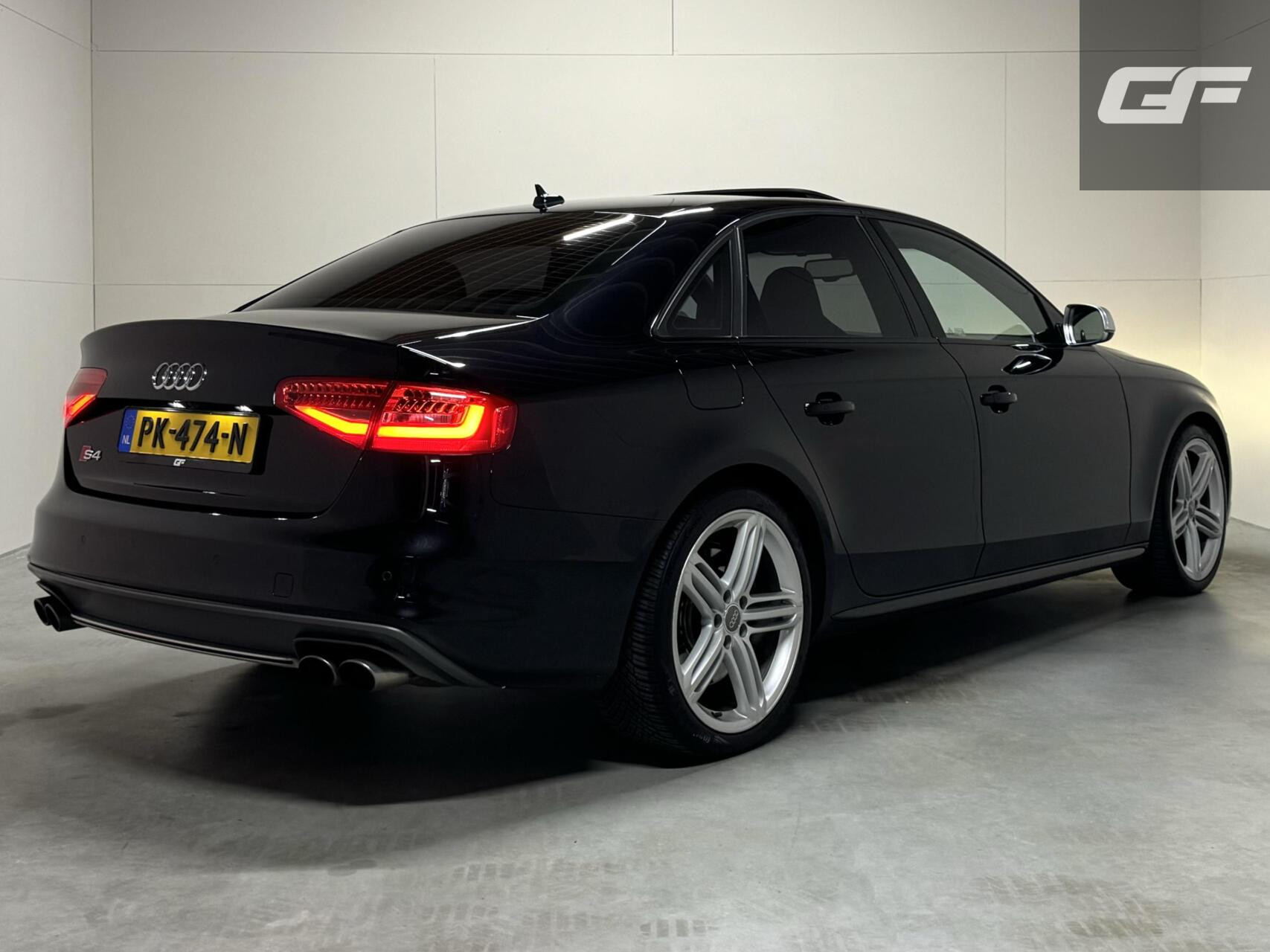 Hoofdafbeelding Audi S4