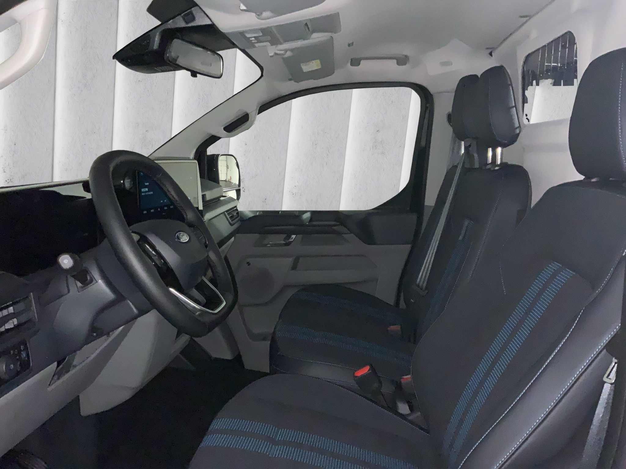 Ford-Transit Custom-image-9